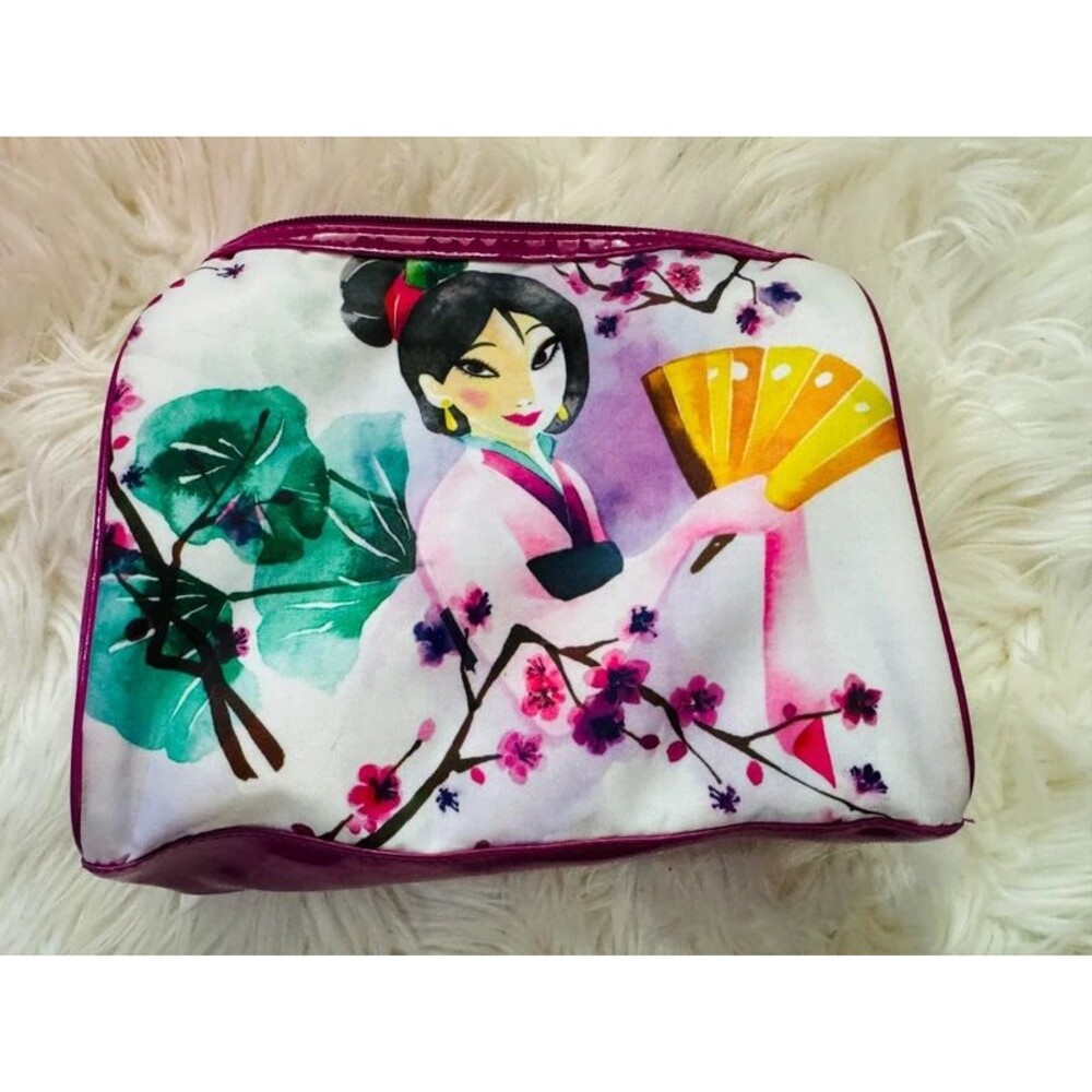 London SOHO New York Disney Princess Mulan Artwork Women's Cosmetic bag